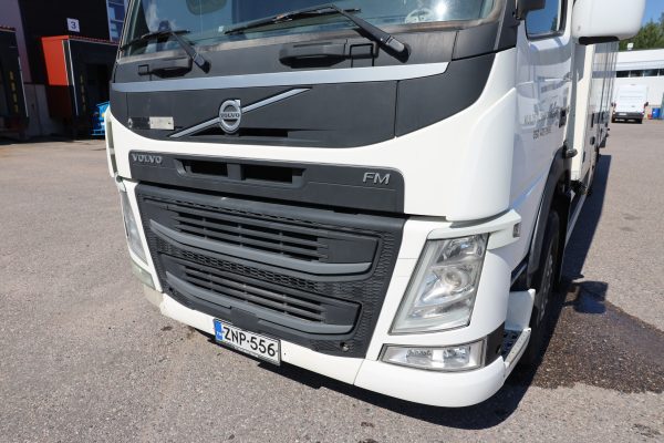 Volvo FM 330 4X2 Umpikorinen 10837cm3 (ZNP-556) - Image 19