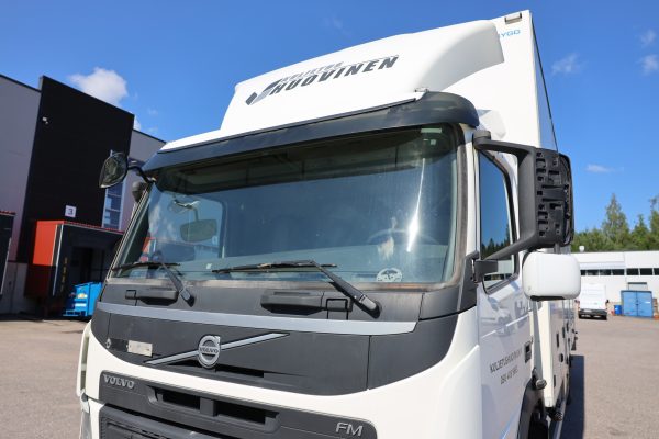 Volvo FM 330 4X2 Umpikorinen 10837cm3 (ZNP-556) - Image 20