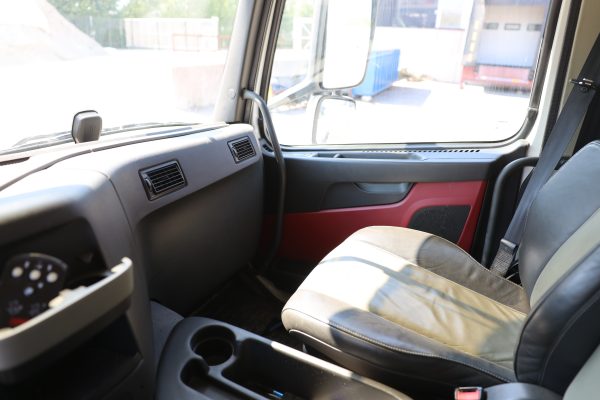 Volvo FM 330 4X2 Umpikorinen 10837cm3 (ZNP-556) - Image 66
