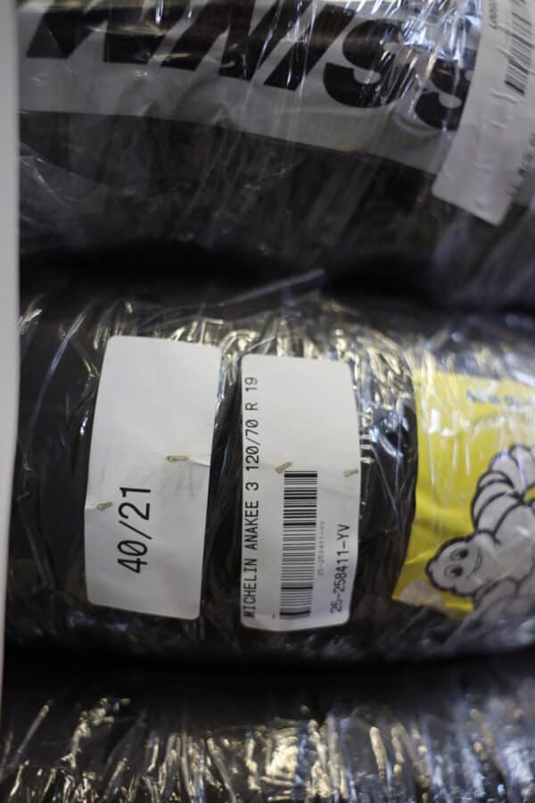 Michelin, Dunlop, Pirelli renkaita 18 kpl (1) - Image 14