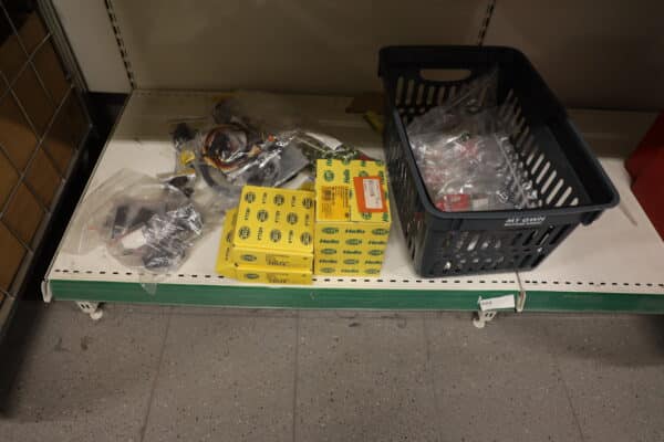 Lenkkiavaimia, hylsyjä, suodatinavaimia ja pihtejä (12) - Image 22