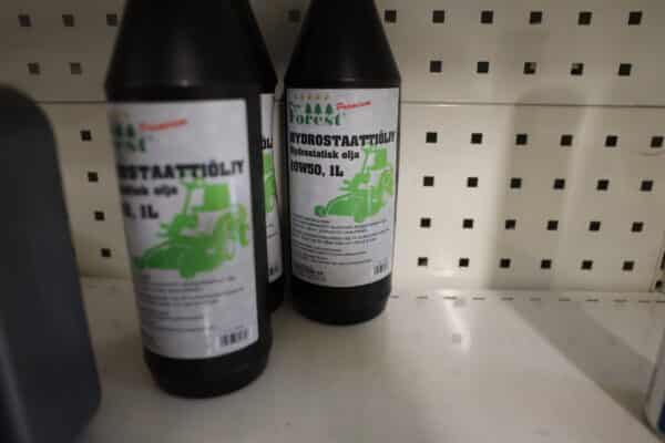 Öljyjä, pesuaineita, auto/kone kemikaaleja erä (16) - Image 59