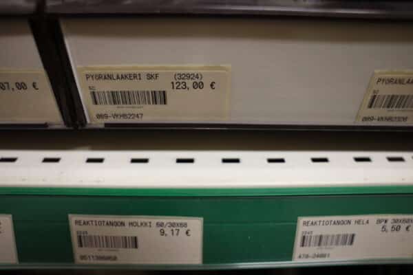 Kuorma-auto tarvikkeita ja lisävalojen suojakalvosarjoja (35) - Image 42