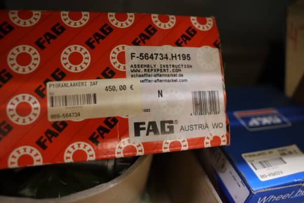 Kuorma-auto tarvikkeita ja lisävalojen suojakalvosarjoja (35) - Image 46