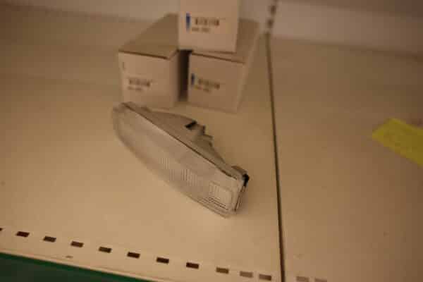 Auton valaisin tarvikkeita (38) - Image 39