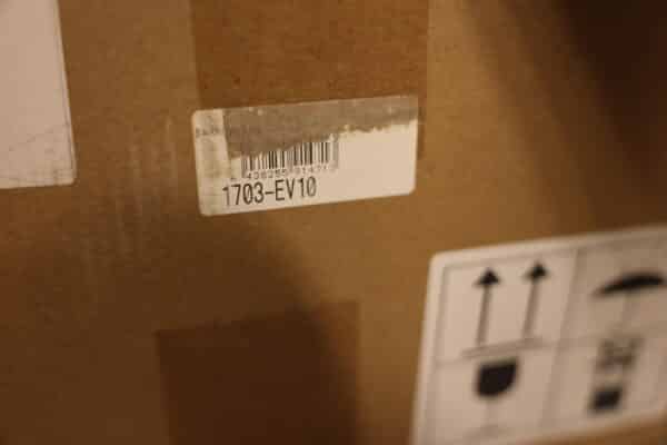 Inventteri 2 kpl, polttoainetankki 2 kpl, latauskaapeli, lämmitysjohtoja (39) - Image 5