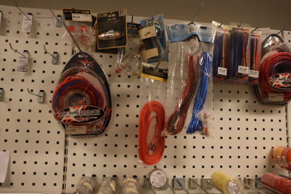 Teippejä, Johtoja, liittimiä ja klemmareita (41) - Image 7