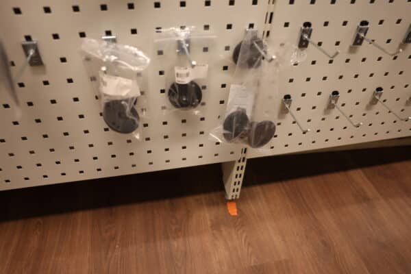 Teippejä, Johtoja, liittimiä ja klemmareita (41) - Image 24
