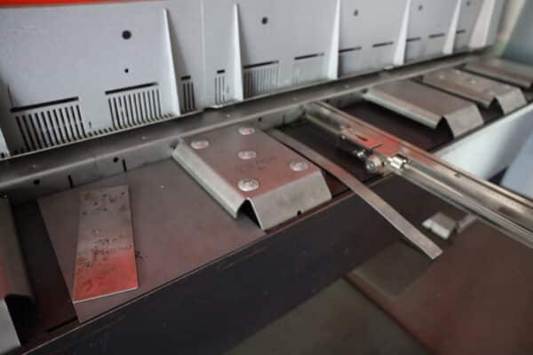 Amada GS II 630 giljotiinikone (H15) - Image 11