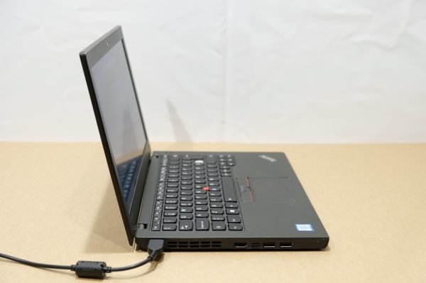 Lenovo ThinkPad X260 kannettava tietokone (NT100) - Image 3