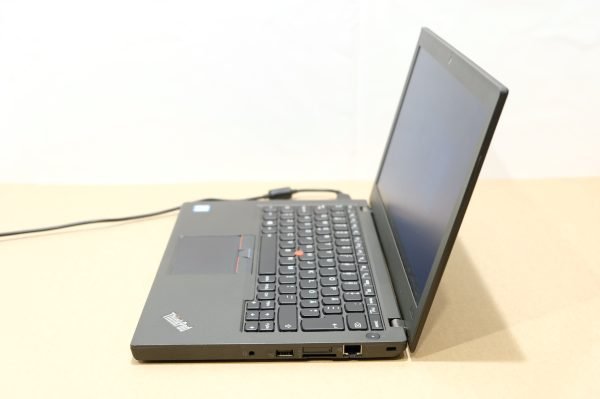 Lenovo ThinkPad X260 kannettava tietokone (NT101) - Image 7