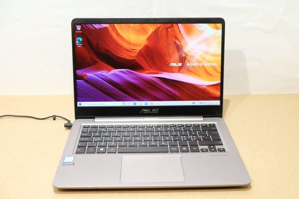 Asus UX410U kannettava tietokone (NT103)