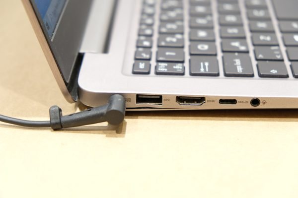 ASUS UX410U kannettava tietokone (NT104) - Image 16