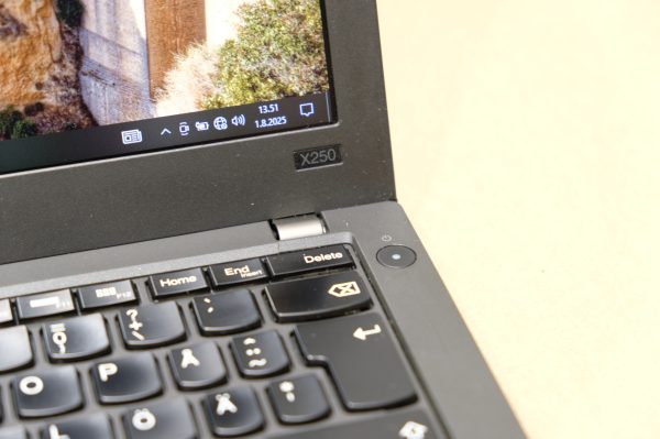 Lenovo ThinkPad X250 kannettava tietokone (NT105) - Image 10