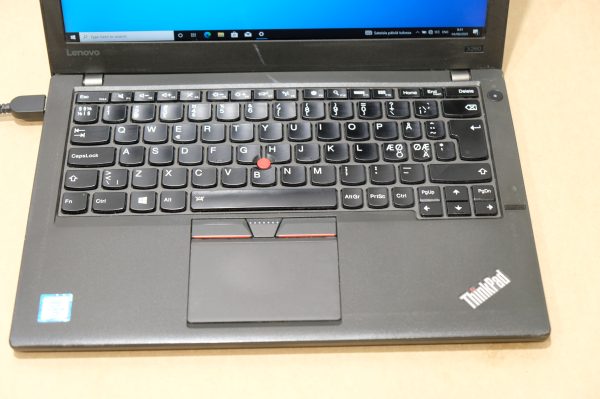 Lenovo ThinkPad X260 kannettava tietokone (NT109) - Image 3