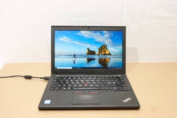 Lenovo ThinkPad X260 kannettava tietokone (NT112)