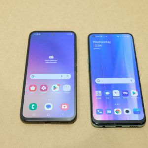 Samsung Galaxy A54 5G & OnePlus Nord CE2 puhelimet (NT121)