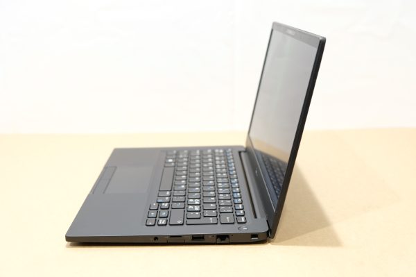 DELL Latitude 7390 kannettava tietokone (NT122) - Image 9