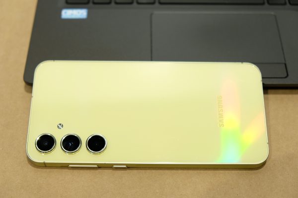 Samsung Galaxy A55 5G puhelin & DELL Latitude 7300 tietokone (NT125) - Image 16