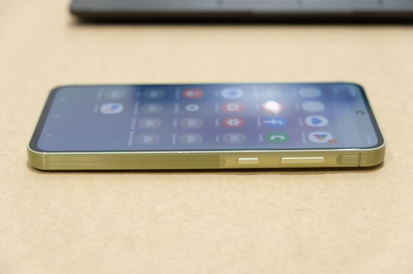 Samsung Galaxy A55 5G puhelin & DELL Latitude 7300 tietokone (NT125) - Image 19
