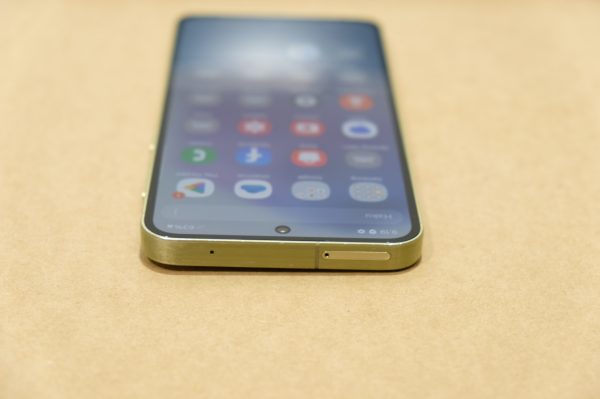 Samsung Galaxy A55 5G puhelin & DELL Latitude 7300 tietokone (NT125) - Image 20