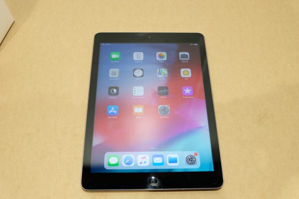 iPad Air & Trycoo WI-6 Mini PC (JM1) - Image 11
