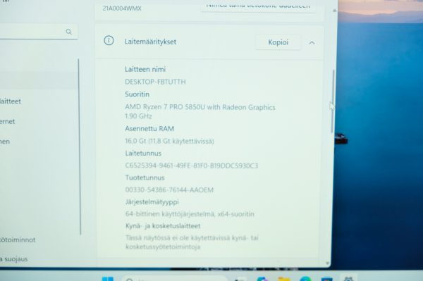 Lenovo ThinkPad P14s Gen 2 kannettava tietokone (X18) - Image 9