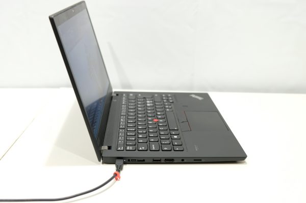 Lenovo ThinkPad P14s Gen 2 kannettava tietokone (X18) - Image 11