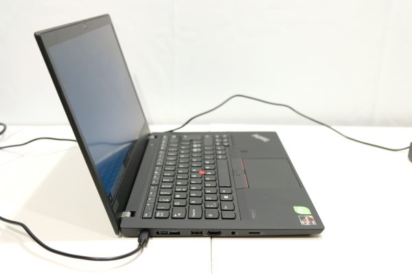Lenovo ThinkPad T14 Gen 2 & ThinkPad Universal USB-C Dock (X19) - Image 12