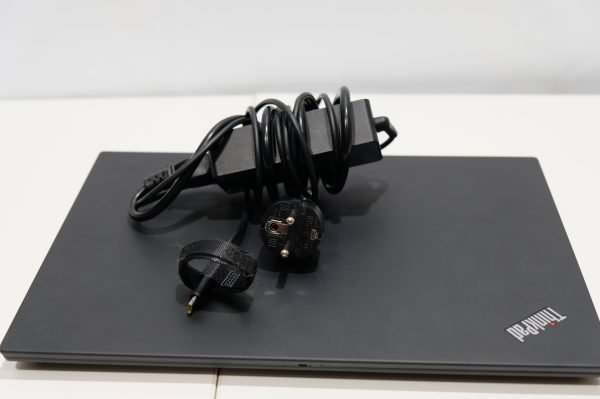 Lenovo ThinkPad T14 Gen 2 (X20) - Image 3