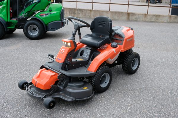 Husqvarna R 216T AWD ajettava ruohonleikkuri (G1000) - Image 8