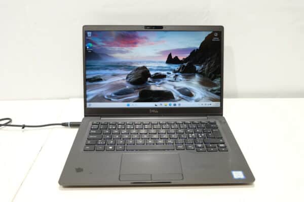DELL Latitude 7300 kannettava tietokone (AL137)