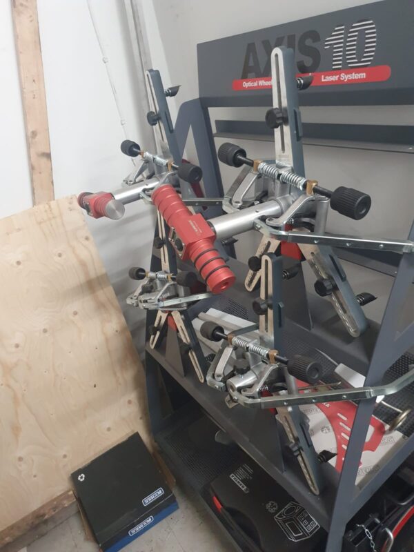 Ravaglioli RAV4502L 4-pilarinostin ja Haweka Axis 10 optinen pyöränsuuntauslaite - Image 15
