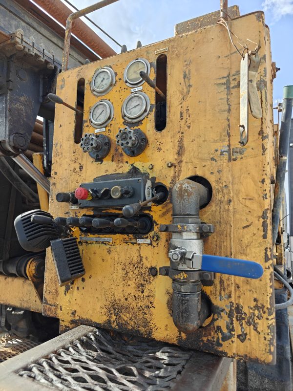 NEMEK 407 RT PORAVAUNU, Volvo FM 400 12.8 (IHU-310) JA ATLAS COPCO RXS 566 KOMPRESSORI - Image 39