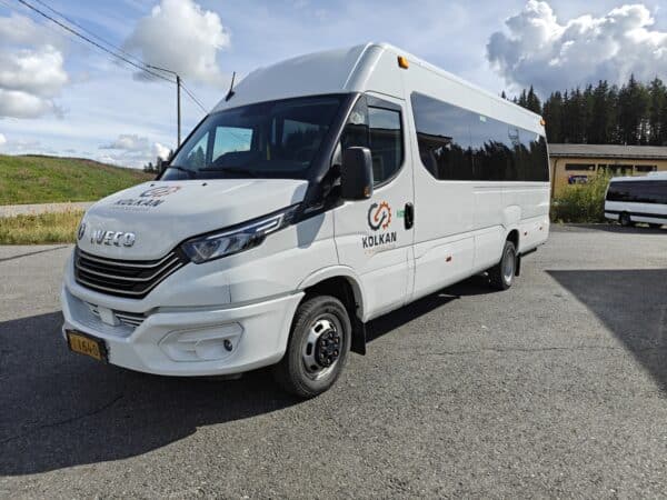 Linja-auto Iveco Forveda, UAB 3.0, -23 (MPH-242)
