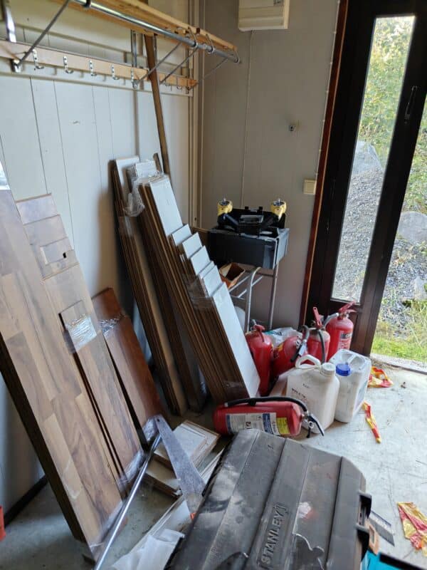 Työkaluja ja rakennustarvikkeita (20) - Image 2