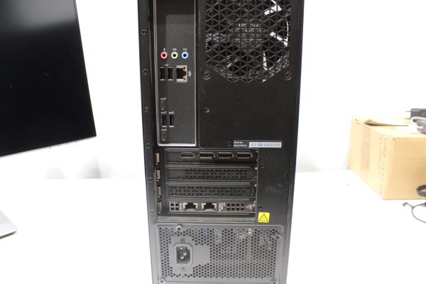 HP Omen GTI3 30L tietokone ja Dell Ultrasharp 27'' näyttö (TK2000) - Image 8