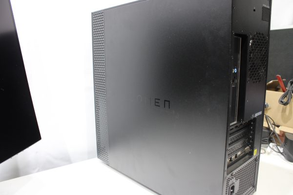 HP Omen GTI3 30L tietokone ja Dell Ultrasharp 27'' näyttö (TK2000) - Image 7