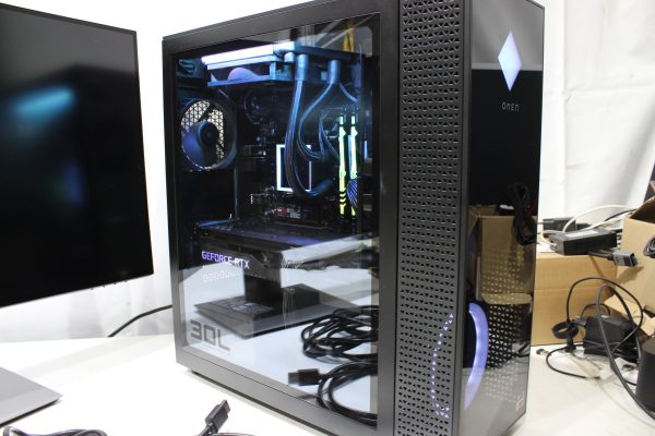 HP Omen GTI3 30L tietokone ja Dell Ultrasharp 27'' näyttö (TK2001) - Image 13