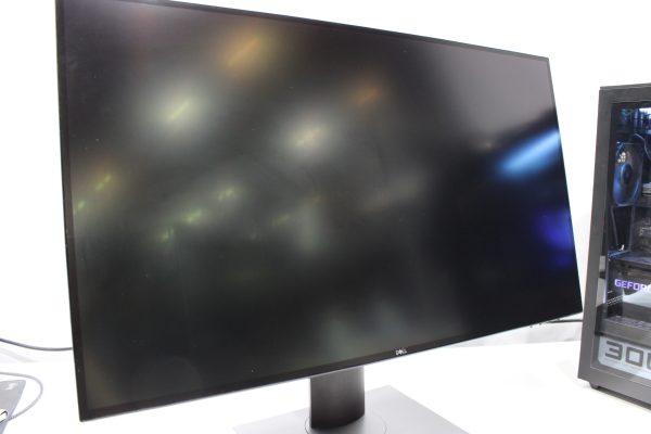 HP Omen GTI3 30L tietokone ja Dell Ultrasharp 27'' näyttö (TK2001) - Image 3
