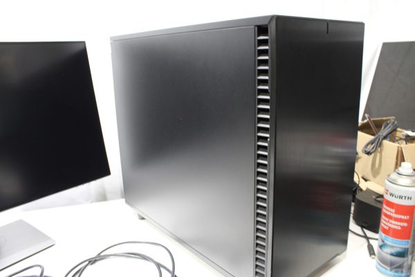 Blackstorm pelitietokone ja Dell Ultrasharp 27'' näyttö (TK2002) - Image 16