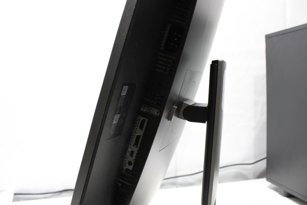 Blackstorm pelitietokone ja Dell Ultrasharp 27'' näyttö (TK2002) - Image 4
