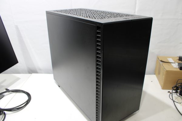 Blackstorm pelitietokone ja Dell Ultrasharp 27'' näyttö (TK2003) - Image 6