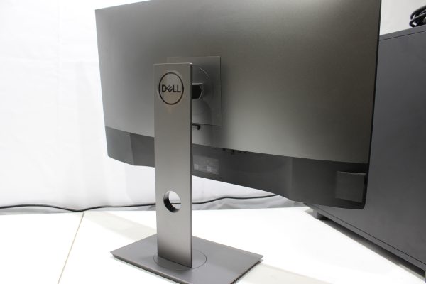 Blackstorm pelitietokone ja Dell Ultrasharp 27'' näyttö (TK2003) - Image 5