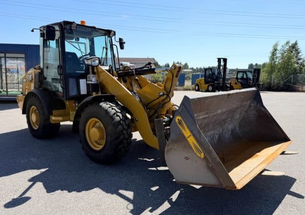 CAT 906 M - Image 6