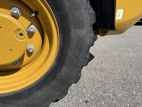 CAT 906 M - Image 11