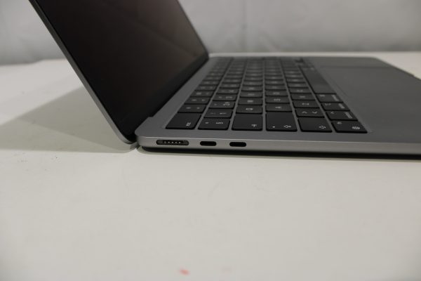 Apple MacBook Air M2 (TK2012) - Image 6