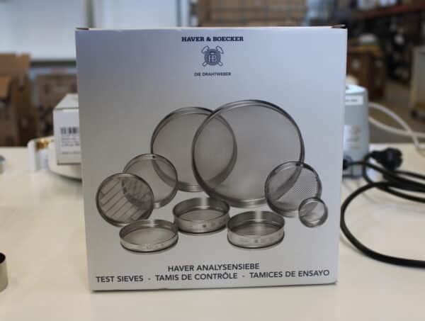 Haver & Boecker EML 200 PURE seularavistaja, Eppendorf mini spin ja VWR Analog Vortex Mixer sekoittajat (BS1) - Image 13