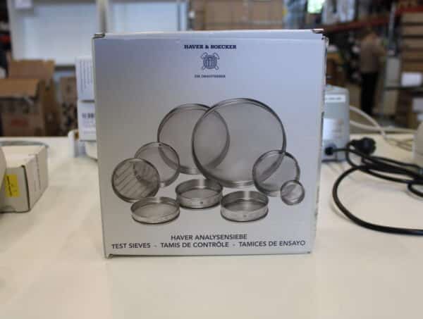 Haver & Boecker EML 200 PURE seularavistaja, Eppendorf mini spin ja VWR Analog Vortex Mixer sekoittajat (BS1) - Image 10