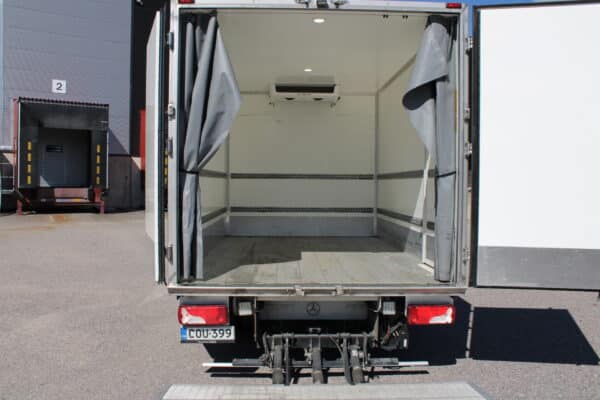 Mercedes-Benz Sprinter 2.1 (COU-399) - Image 19